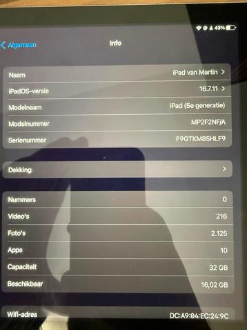iPad 5e generatie - Prima voor internet & YouTube beschikbaar voor biedingen