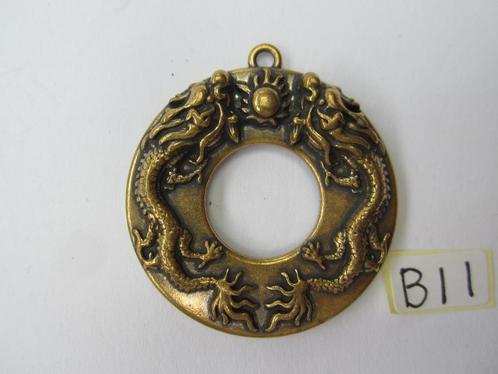 Oude chinees /chinese bronze hanger B11, Sieraden, Tassen en Uiterlijk, Kettinghangers, Gebruikt, Overige materialen, Overige voorstellingen