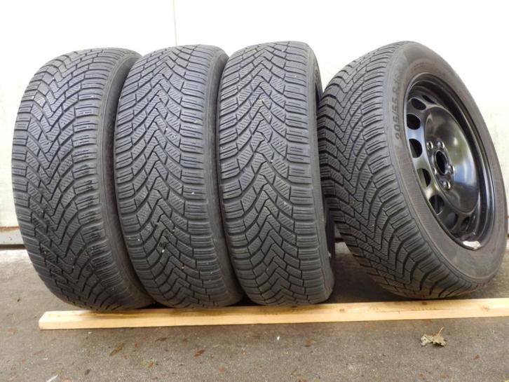 Set originele stalen VW Golf velgen+ wieldoppen, Auto-onderdelen, Banden en Velgen, Velg(en), Winterbanden, 16 inch, 205 mm, Personenwagen