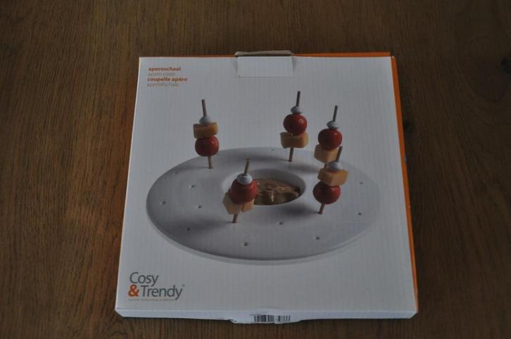 serveerschaal aperoschaal met 20 gaatjes Cosy & Trendy, Huis en Inrichting, Keuken | Servies, Nieuw, Schaal of Schalen, Effen