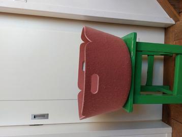 Muuto mand roze beschikbaar voor biedingen