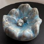 Keramieken Sieradenbakje - Blauw Glazuur, Porselein of Keramiek, Schaal, Ophalen of Verzenden, Zo goed als nieuw