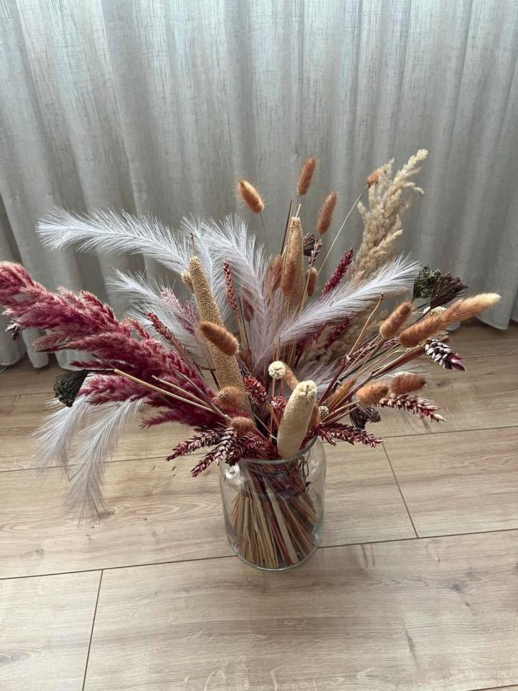 Droogbloemen boeket met vaas, Huis en Inrichting, Woonaccessoires | Droogbloemen, Zo goed als nieuw, Ophalen