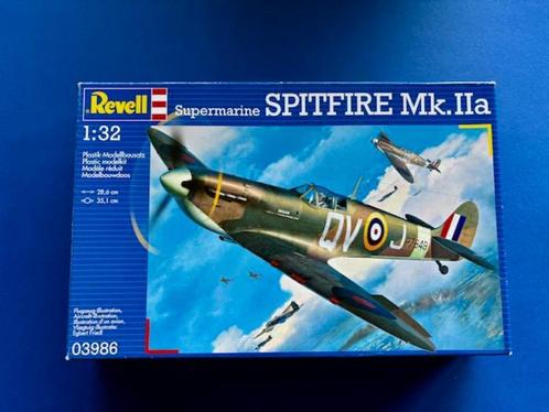 Revell	3986	Supermarine Spitfire Mk.IIa	1/32, Hobby en Vrije tijd, Modelbouw | Vliegtuigen en Helikopters, Groter dan 1:72, Revell