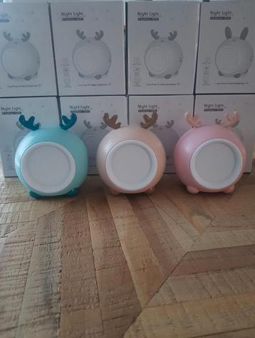 Nachtlampje hert voor baby of kinderkamer beschikbaar voor biedingen