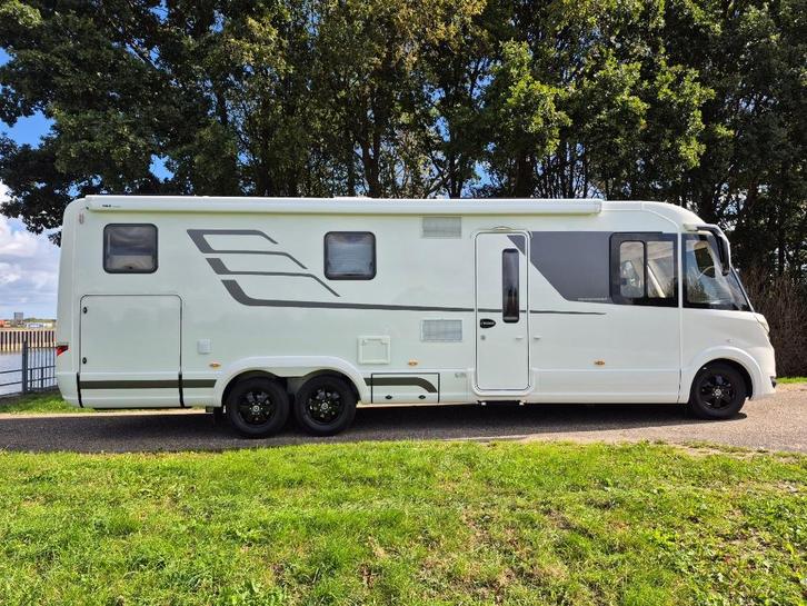 Hymer BML-I 880 12.500km Mercedes Lithium 9-traps aut, Caravans en Kamperen, Campers, Particulier, tot en met 4, Integraal, Hymer