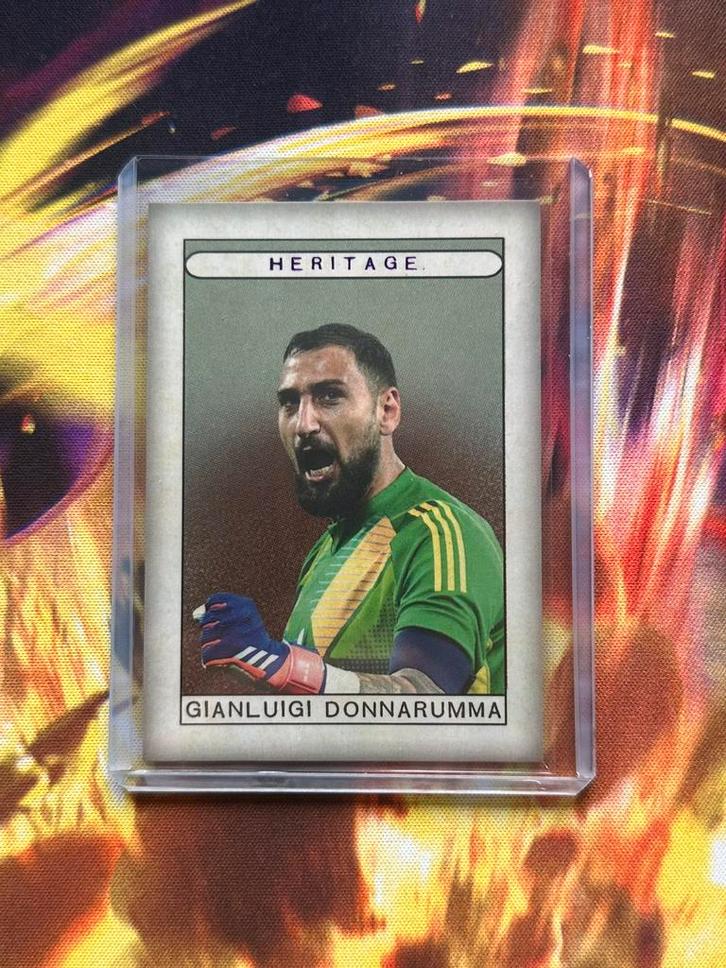 Futera unique world football 2024 Gianluigi Donnarumma 21/29, Hobby en Vrije tijd, Verzamelkaartspellen | Overige, Nieuw, Losse kaart