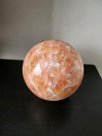 Zeer mooie Perzikmaansteen bol ca 15 cm, Ophalen of Verzenden, Mineraal