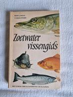 Zoetwater vissen gids (oud boekje), Watersport en Boten, Hengelsport | Algemeen, Ophalen of Verzenden, Zo goed als nieuw, Molen