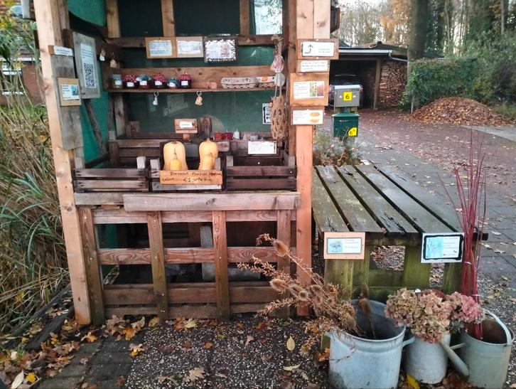 Kraam met eetbare pompoenen, jam, eieren en kaarsen, Diversen, Levensmiddelen, Ophalen of Verzenden