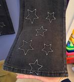 Nikkie grijs zwarte jeans + zilveren sterren wijd mt M 39691, Kleding | Dames, Spijkerbroeken en Jeans, ., Nikkie, Ophalen of Verzenden