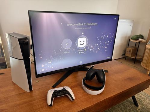 Playstation 5 with gaming monitor and headset, Spelcomputers en Games, Spelcomputers | Sony PlayStation 5, Zo goed als nieuw, Playstation 5 Digital