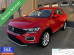Volkswagen T-Roc 1.5 TSI Style/CAMERA/NAVI/STOELVERW, Voorwielaandrijving, Stof, Zwart, 4 cilinders