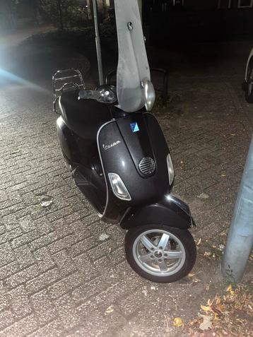 Vespa LX 50cc - Defect beschikbaar voor biedingen