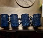 Vier koffie bekers blauw met witte stippen bieden, Overige stijlen, Kop(pen) en/of Schotel(s), Ophalen of Verzenden, Zo goed als nieuw