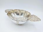 Zilveren brandewijnkom, A.P. Altena, Franeker, 1714, Antiek en Kunst, Antiek | Goud en Zilver, Verzenden, Zilver