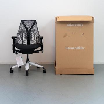 1x Herman Miller Sayl Bureaustoel Zwart - Nieuw beschikbaar voor biedingen