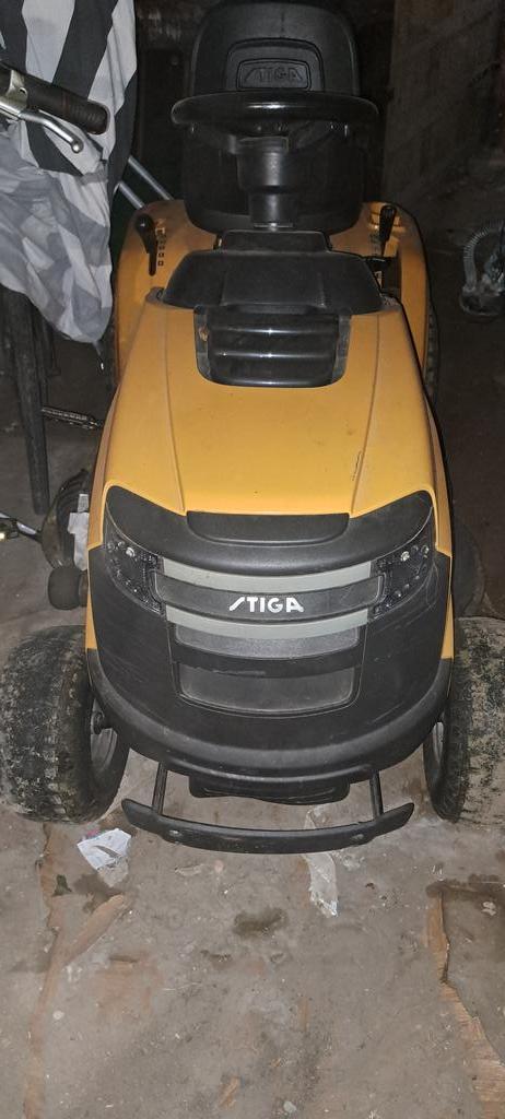 Stiga Tornado 3098 Zitmaaier – Zeer goede staat!, Tuin en Terras, Zitmaaiers, Zo goed als nieuw, Elektrische starter, Mulchfunctie