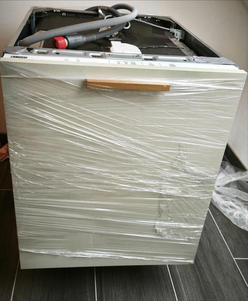 Vaatwasser (merk: Zanussi), Witgoed en Apparatuur, Vaatwasmachines, Zo goed als nieuw, Inbouw, 85 tot 90 cm, 45 tot 60 cm, Minder dan 10 liter