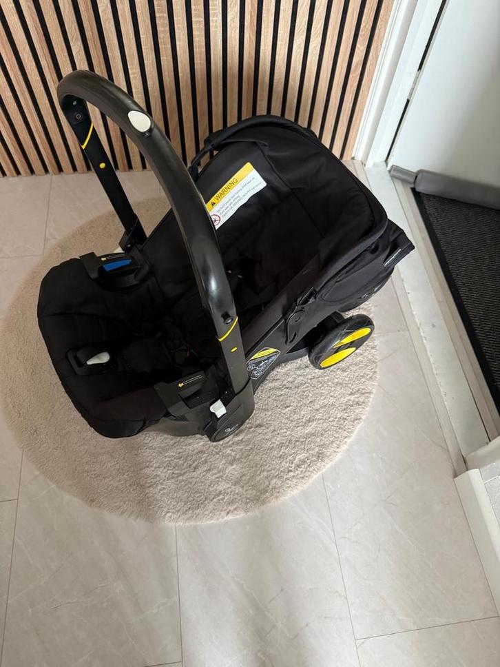 Autostoel/Kinderwagen - Zwart, Kinderen en Baby's, Autostoeltjes, Gebruikt, Overige merken, 0 t/m 13 kg, Autogordel, Zijbescherming