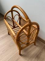 Vintage rotan krantenbak/lectuurbak, Huis en Inrichting, Woonaccessoires | Krantenbakken en Lectuurbakken, Zo goed als nieuw, Ophalen