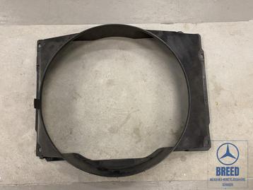 NOS radiateurkap Mercedes-Benz W115 200 220 230.4 200D 220D beschikbaar voor biedingen