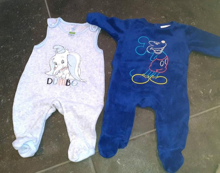 Baby kleding 2 stuks C&A disney 56, Kinderen en Baby's, Babykleding | Baby-kledingpakketten, Zo goed als nieuw, Maat 56, Verzenden