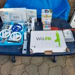 2  keer WII Nintendo, Spelcomputers en Games, Spelcomputers | Nintendo Wii, Ophalen, Gebruikt, Met 2 controllers