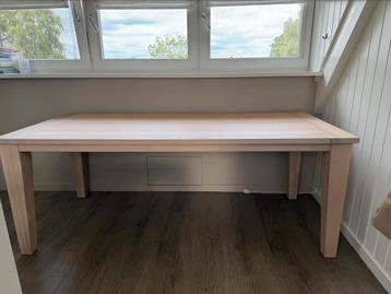 Mooie eettafel te koop de Bommel eikenhout beschikbaar voor biedingen