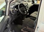 Mercedes-Benz Vito 109cdi L2/Airco/trekhaak/deurtjes/3zits/l, Auto's, 4 cilinders, Met garantie (alle), 1795 kg, Bedrijf