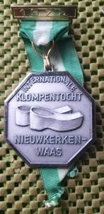 Medal - internationale klompentocht Nieuwkerken-Waas 1975 ., Ophalen of Verzenden, Overige materialen, Buitenland