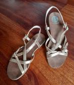 Mooie Poelman sandalen 37, Poelman, Zo goed als nieuw, Sandalen of Muiltjes, Ophalen of Verzenden