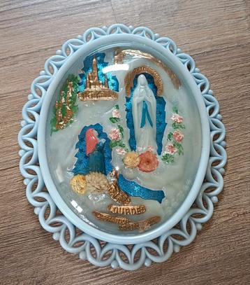 Vintage Lourdes Souvenir beschikbaar voor biedingen