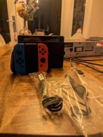 Nintendo switch met hoes om hem mee te nemen, Spelcomputers en Games, Games | Nintendo Switch, 1 speler, Ophalen of Verzenden