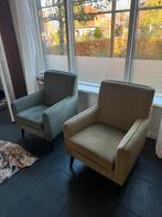 2 Fauteuils in vergrijsd groen en okergeel, Huis en Inrichting, Fauteuils, Ophalen, 75 tot 100 cm, Zo goed als nieuw, Stof