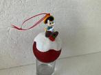 Disney pinocchio – pinocchio op kerstbal - ornament nr 2, Ophalen of Verzenden, Zo goed als nieuw, Beeldje of Figuurtje, Peter Pan of Pinokkio