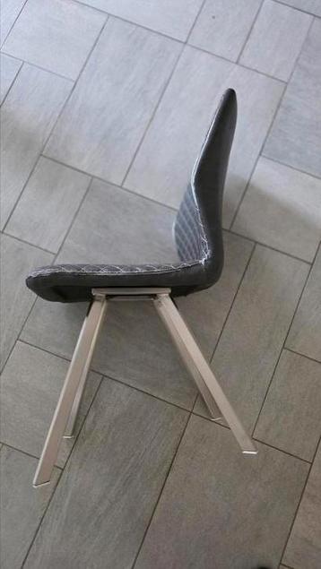 Eetkamerstoelen Turbo Antraciet met RVS poten beschikbaar voor biedingen