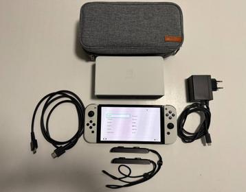 Nette Nintendo Switch Oled Wit Compleet met Inateck Case beschikbaar voor biedingen
