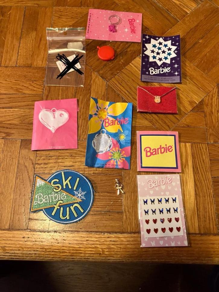 Barbie schipper kleding etc. etc. deel 3, Verzamelen, Poppen, Zo goed als nieuw, Pop, Ophalen of Verzenden