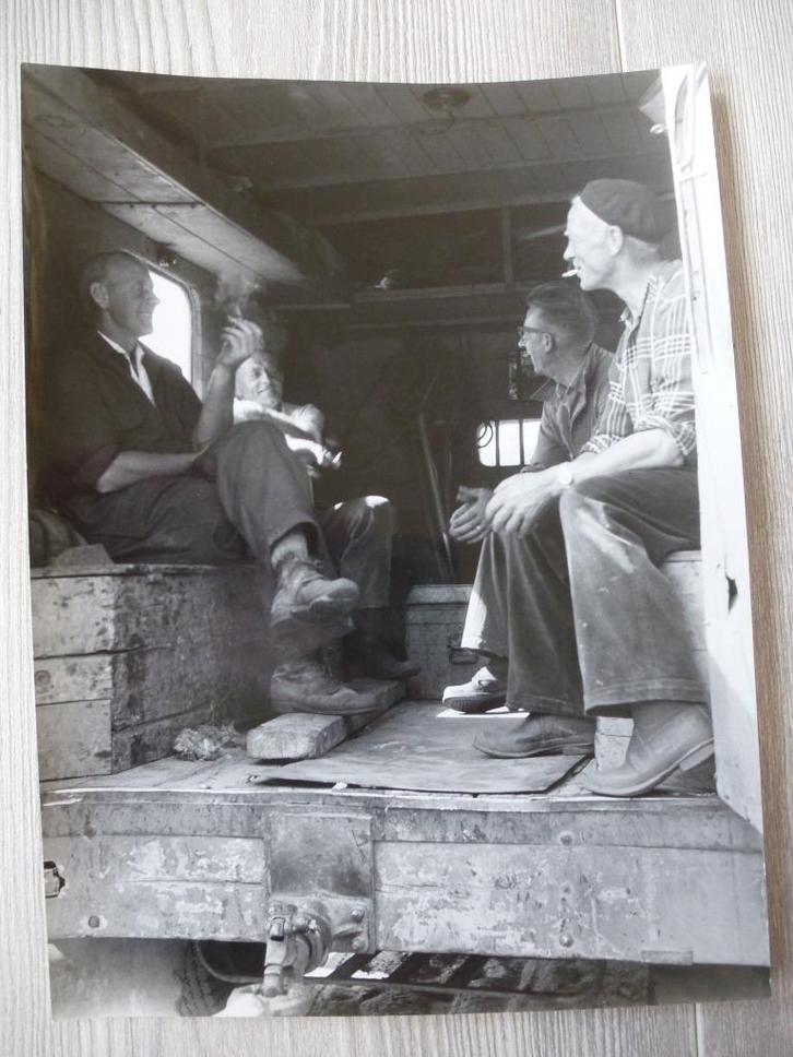Oude zwart-wit foto's - 1961 en 1962, Verzamelen, Foto's en Prenten, Gebruikt, Foto, Overige onderwerpen, 1960 tot 1980, Verzenden