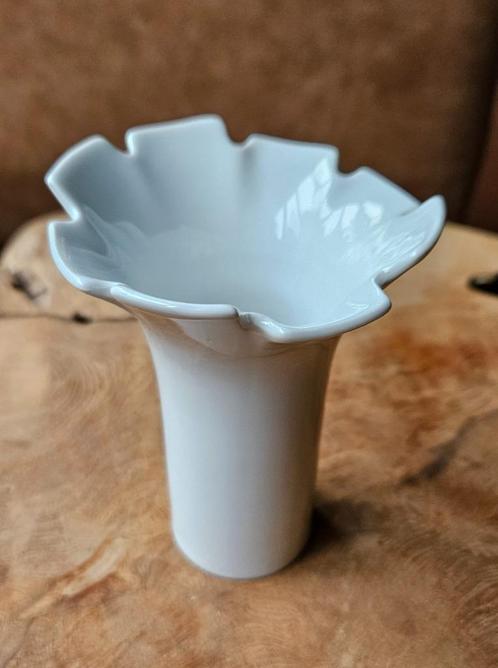 Arzberg wit porseleinen vaasje, ca.12 cm supergave vintage !, Antiek en Kunst, Antiek | Vazen, Ophalen of Verzenden