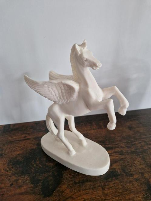 Grieks pegasus albasten beeld, handwerk, Verzamelen, Beelden en Beeldjes, Zo goed als nieuw, Dier, Ophalen