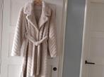 Nerts look imitatie bontjas.Maat m.Nieuw., Ophalen of Verzenden, Nieuw, Maat 38/40 (M), Beige