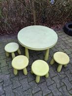 Kinderstoeltjes + tafel, Kinderen en Baby's, Kinderkamer | Tafels en Stoelen, Ophalen, Zo goed als nieuw, Tafel(s) en Stoel(en)