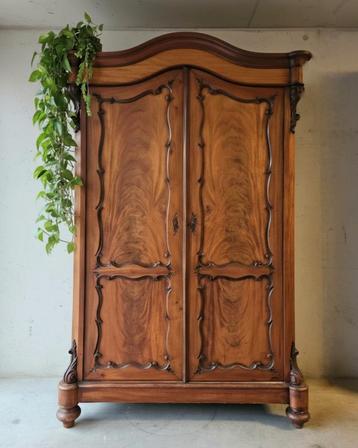 Antieke brocante Biedermeier meidenkast vintage linnenkast  beschikbaar voor biedingen