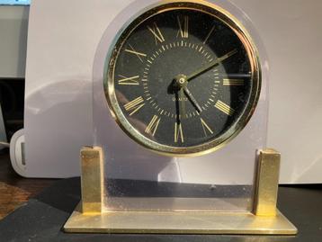 Klok Vintage tafel/schoorsteen jaren 1970 Quartz uurwerk TOP beschikbaar voor biedingen