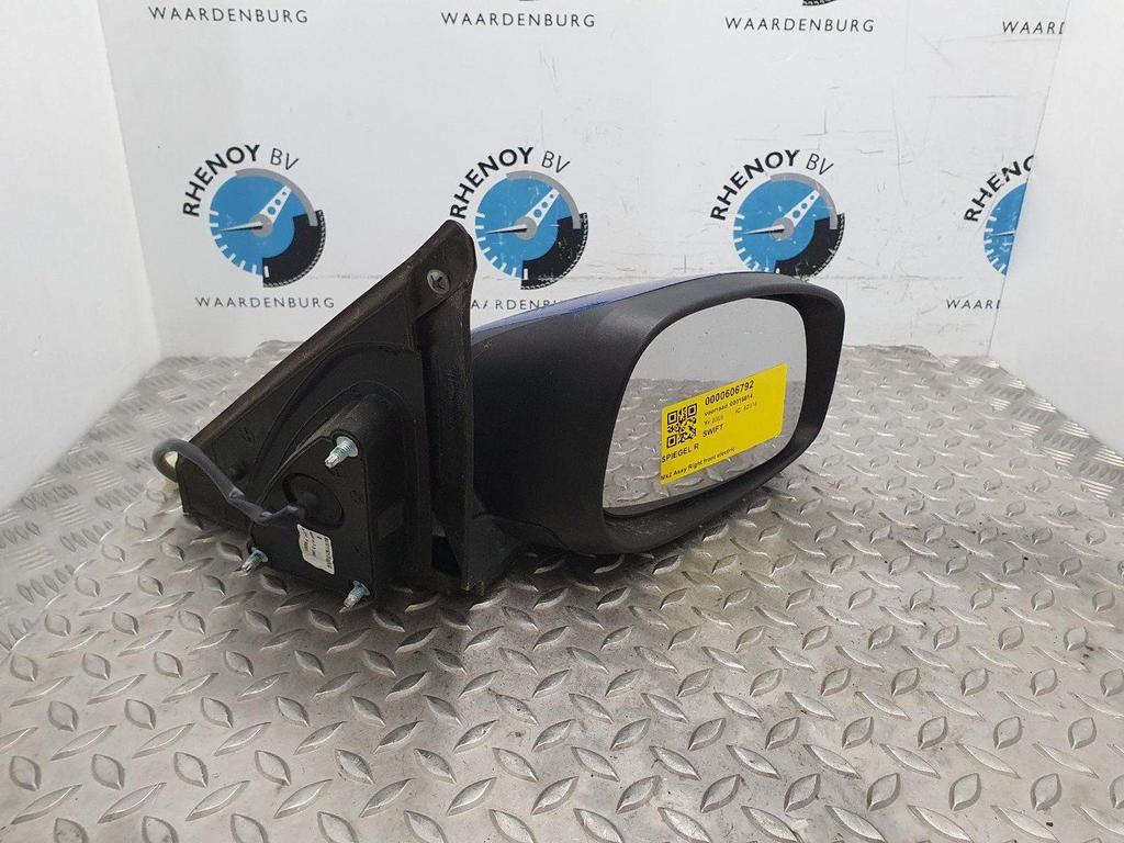 SUZUKI SWIFT 1.5 16V Exclusive SPIEGEL R 2005, Ophalen of Verzenden, Gebruikt, Stiba lid