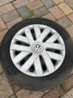 4 Stalen Velgen met VW wieldop met Winterbanden, Auto-onderdelen, Banden en Velgen, Ophalen, Gebruikt, 15 inch, Banden en Velgen