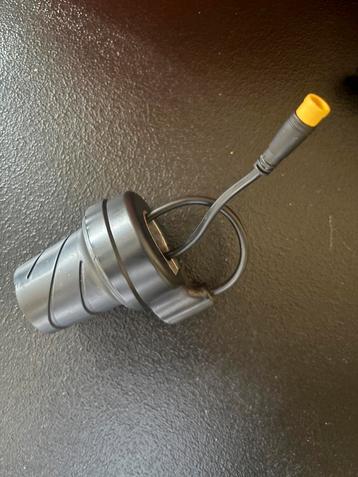 Gashendel gele kabel. beschikbaar voor biedingen