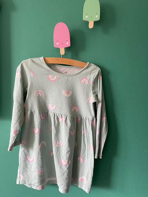 Jurkje met regenbogen, Kinderen en Baby's, Babykleding | Maat 86, Gebruikt, Meisje, Jurkje of Rokje, Ophalen of Verzenden